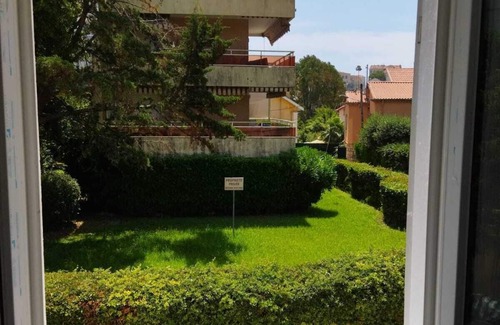 Carnot Apartment | Superb, quiet, comfortable studio 15 minutes' walk from Croisette