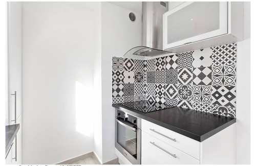 Fabron Apartment | Superb renovated 2-bedroom air-conditioned apartment 3 minutes walk from the sea
