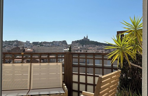 La Conception Apartment | Superb rooftop near Cours Julien