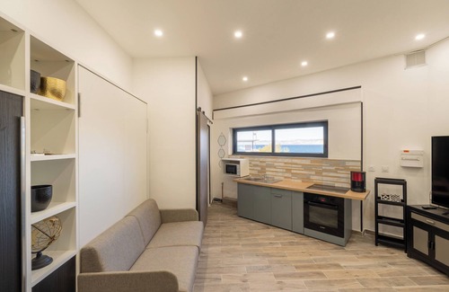 Roucas-Blanc Apartment | Superb sea view, cosy apartment