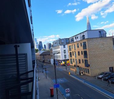 Newington Apartment | Superb Spacious 1bedroom Zone 1 London Apartment