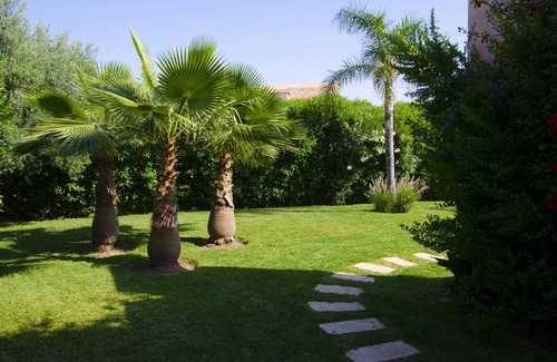 Oulad Hassoune Villa | Superb Villa 6p, Heated Pool 8x4m & Garden not overlooked, FAMILY ONLY