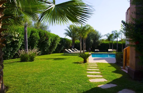Oulad Hassoune Villa | Superb Villa 6p, Heated Pool 8x4m & Garden not overlooked, FAMILY ONLY