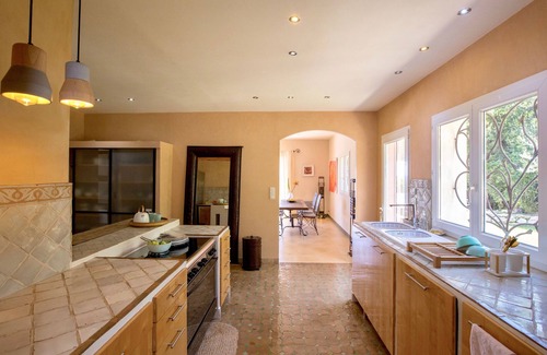 Vence Villa | SUPERB VILLA HUGE POOL 14x5m Walk to Town