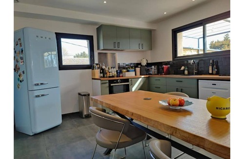 Rognonas Villa | Superb villa in Provence: swimming pool and pétanque