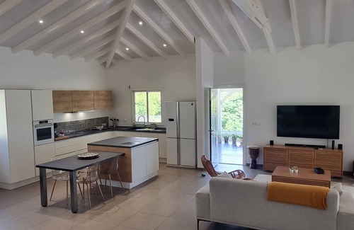 Saint-Joseph Villa | Superb villa with swimming pool and jacuzzi
