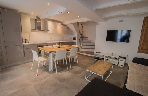 Valbonne House | Superb village house. Rare!