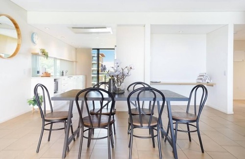 Darwin City Centre Apartment | Superb Waterfront Lagoon Views: Balcony Relaxing