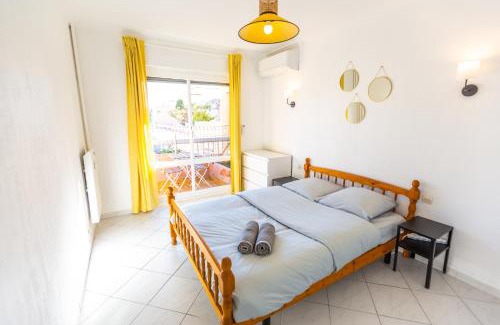 3rd Arrondissement Apartment | Superbe 100m2 - 2 Balcons - Proche Gare - Climatisé
