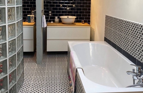 Sint-Jans-Molenbeek Apartment | Superbe Appartement Mode Loft au Coeur de BXL