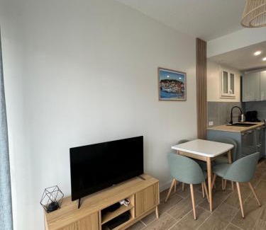 Saint-Mandrier-sur-Mer Apartment | Superbe appartement 4 personnes les pieds dans l'eau