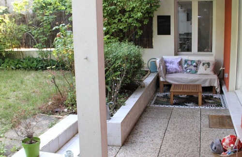 Issy-les-Moulineaux Apartment | Superbe Appartement 89m2 Avec Jardin Près de Paris