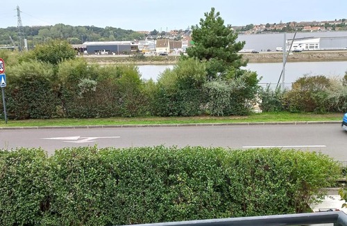 Saint-Martin-Boulogne Apartment | Superbe appartement devant les berges de liane.