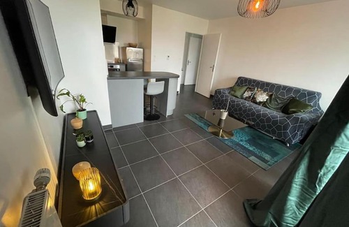 Bois-Colombes Apartment | Superbe appart avec vue panoramique sur La Défense