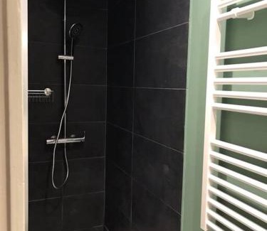 6th Arrondissement Apartment | Superbe Appartement - 3 chambres (5 min Vieux Port - Rue Paradis)