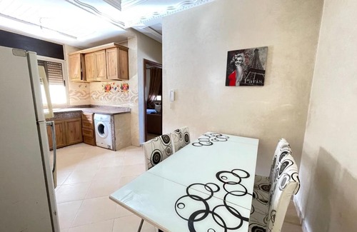Sidi Bouzid Apartment | Superbe appartement avec piscine en face de la plage Sidi bouzid