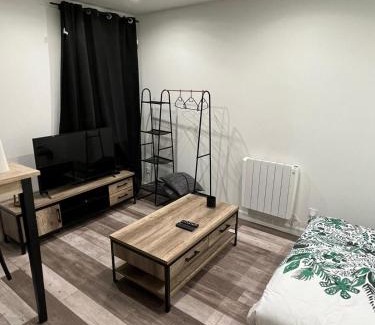 Blanzy Apartment | Superbe appartement avec parking gratuit sur place