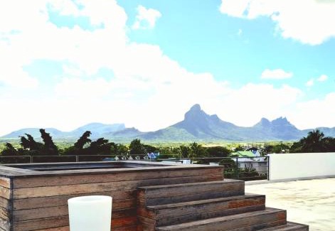 Tamarin Apartment | Superbe appartement avec vue mer et montagnes.