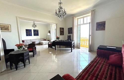 Menton Apartment | Superbe appartement de 100m2 face à la mer Dans un ancien palace