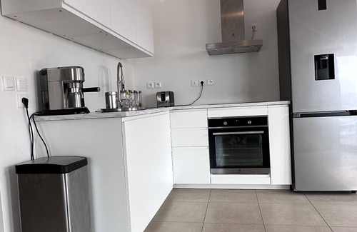 Euromed - La Joliette Apartment | Superbe Appartement en Résidence Avec vue sur mer et Coucher de Soleil