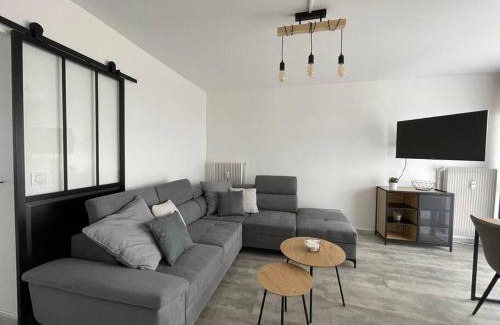 Port Apartment | Superbe appartement en rez-de-jardin avec vue mer