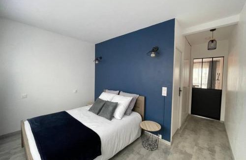 Port Apartment | Superbe appartement en rez-de-jardin avec vue mer