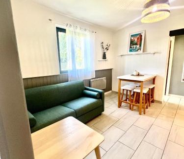 Saint-Sulpice Apartment | Superbe appartement au calme en cœur de village