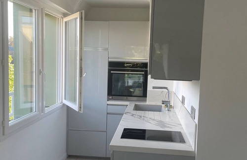 Tourgeville Apartment | Superbe Appartement Ensoleillé, Première Ligne Plage