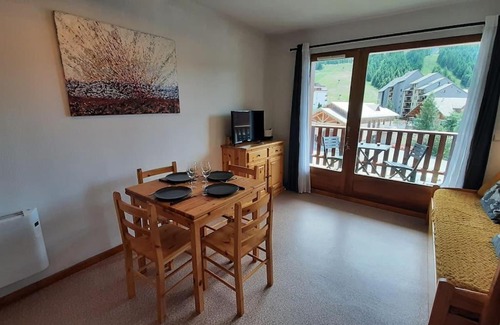La Joue du Loup Apartment | Superbe appartement La Joue du Loup centre, 6 personnes, avec parking privé