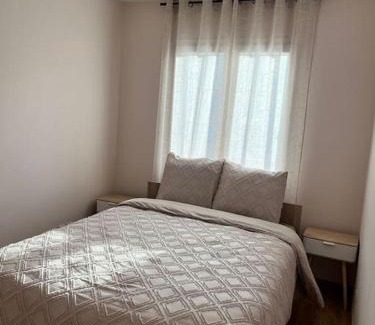 Sablon Apartment | Superbe Appartement tout équipé, Le nid d'Eva à Metz Gare, Parking privé, Balcon, F2, 50m2, 3p