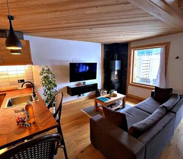 Demi-Quartier Ski Chalet | Superbe Chalet à Megève 7 pers Près des Pistes