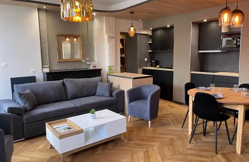 Montlucon Apartment | Superbe F3 meublé , hyper centre, fibre, idéal Pro