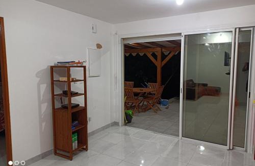 Riviere-Salee Apartment | Superbe F3 tout confort avec terrasse et jardin