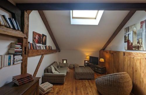 Belmont-sur-Buttant House | Superbe Ferme Rénovée avec Cheminée, Wifi, et Jeux Extérieurs près de Gérardmer et Épinal - FR-1-589-28