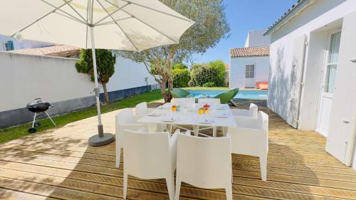 Saint-Clement-des-Baleines Villa | Superbe villa avec piscine dans le village de St Clément