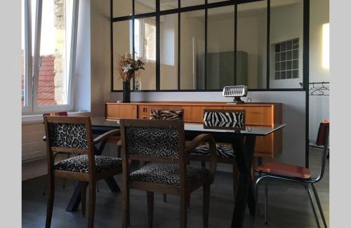 Barbatre Apartment | Superbe Loft 100m2 Proche Cathédrale avec Parking