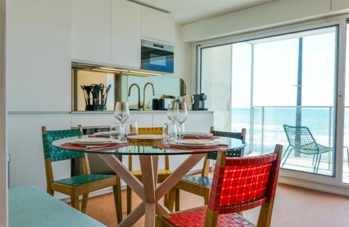 Les Sables d'Olonne Apartment | Superbe studio vue mer entièrement rénové - 4 personnes
