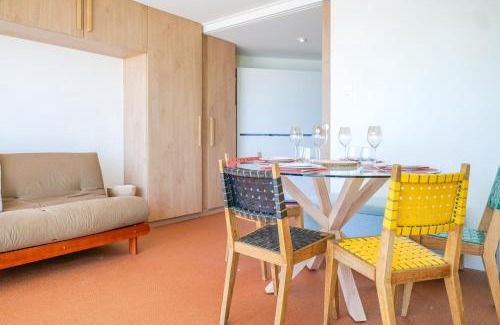 Les Sables d'Olonne Apartment | Superbe studio vue mer entièrement rénové - 4 personnes