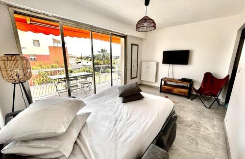 Cros-de-Cagnes Apartment | Superbe studio, 200 m de la mer, climatisé avec terrasse et parking privé