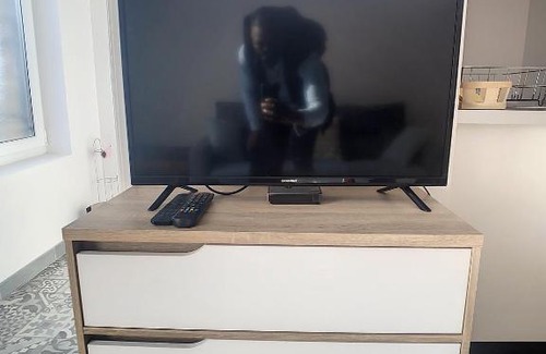 Saint-Quentin Apartment | Superbe Studio Centre Ville Tout équipé Wifi 4pers