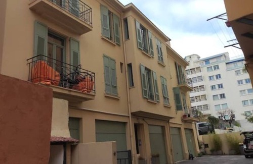 Nice Apartment | Superbe Studio Lumineux au Port de Nice, Clim, Tram, Calme