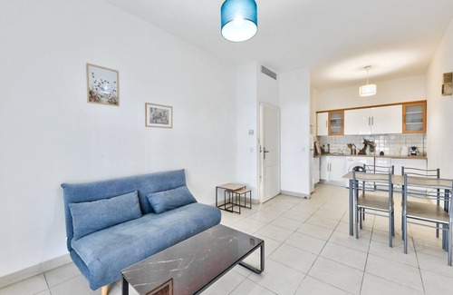 7th Arrondissement Apartment | Superbe T2 Front de Mer