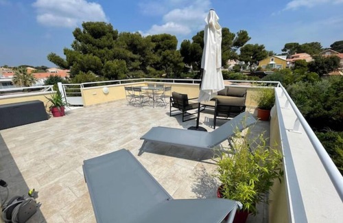 Carry-le-Rouet Apartment | Superbe T2 Neuf à Carry le Rouet Avec Toit Terrasse Privatif