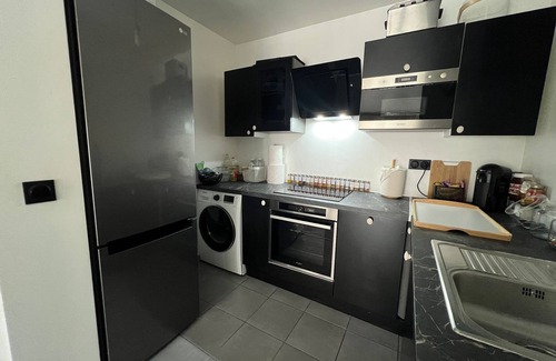 Saint-Denis Apartment | Superbe T2, Paris, Stade DE France, Parking, Métro 14, RER D, JO