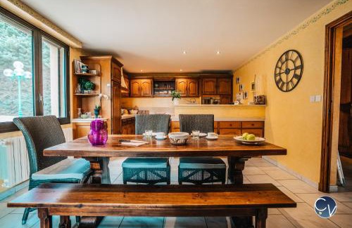 Venejan Villa | Superbe Villa avec Piscine et vue sur le Village