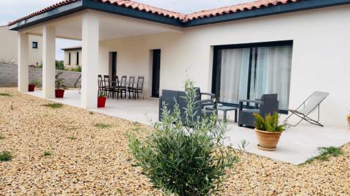 Connaux Villa | Superbe villa climatisée