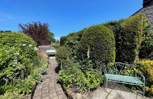 Ashford-in-the-Water Cottage | Superbly appointed, Cosy cottage in the heart of the Derbyshire Peak District