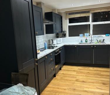 Pimlico Apartment | Superbly Located 2BD Flat Heart of Pimlico!