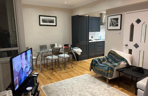 Pimlico Apartment | Superbly Located 2BD Flat Heart of Pimlico!