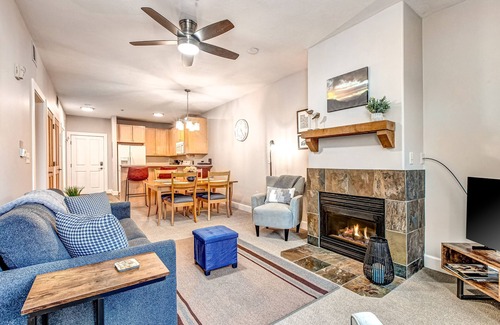 Kimball Junction Condo | Superbly Updated Condo with Mountain Views, Shared Pool, Hot Tub, Walking Paths